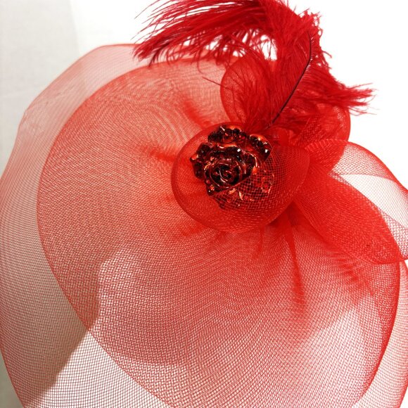 Red Mesh Fascinator Hat - Picture 4 of 11